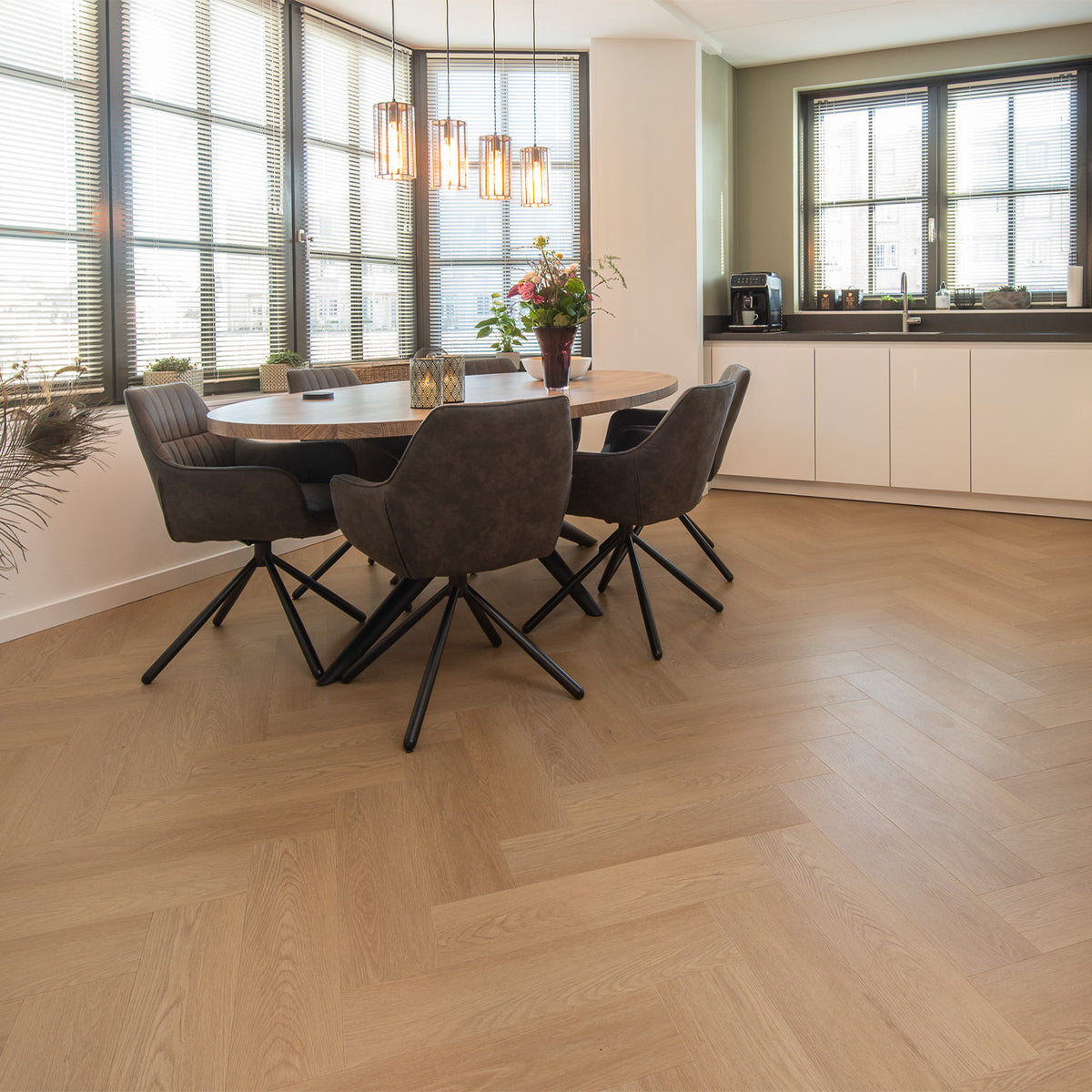 Hoomline Ambassador Dryback Visgraat Halifax 6 - Plak PVC Vloer in Visgraat