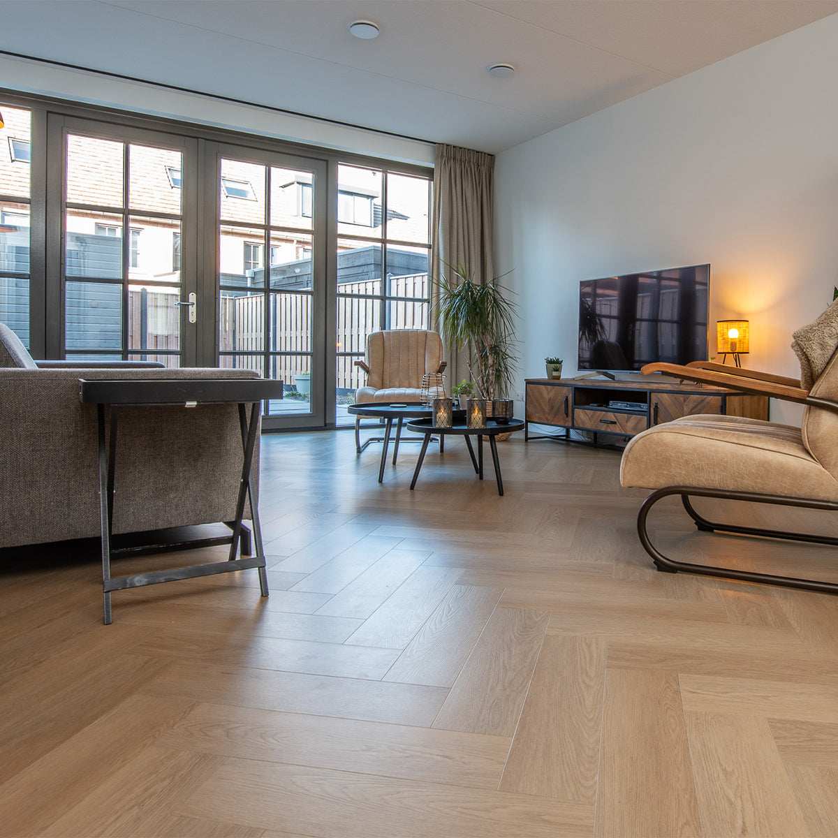 Hoomline Ambassador Dryback Visgraat Halifax 6 - Plak PVC Vloer in Visgraat