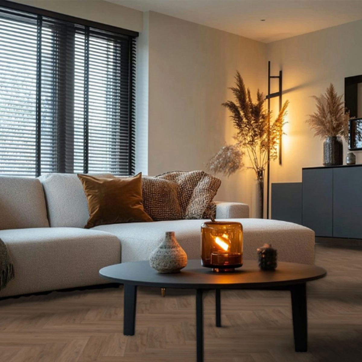 Hoomline Fusion Superior V4 Gotham Oak Honey 1075131 - Click PVC Floor in Herringbone